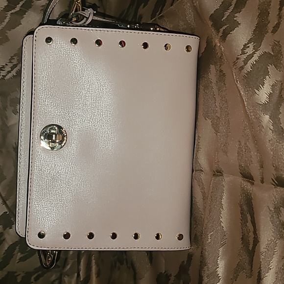 MICHAEL Kors Purse - Picture 4 of 17